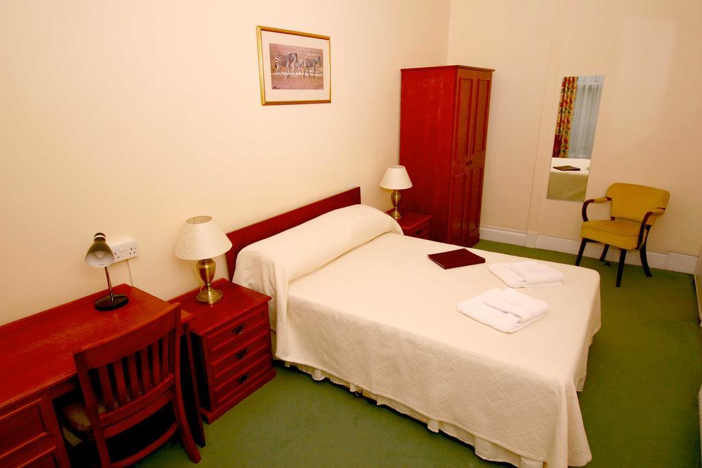 The Penn Club Bed & Breakfast ลอนดอน ภายนอก รูปภาพ